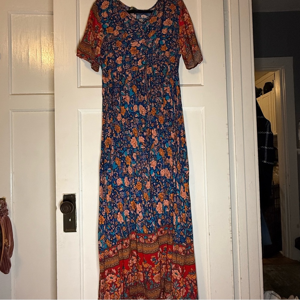 Chic Floral Maxi Dress in Blue and Red